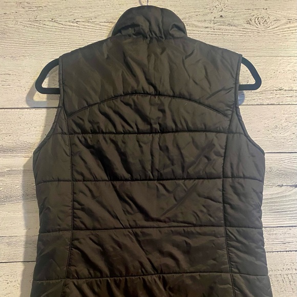 Women’s Summit Black Montain Puffer Vest - Picture 8 of 8